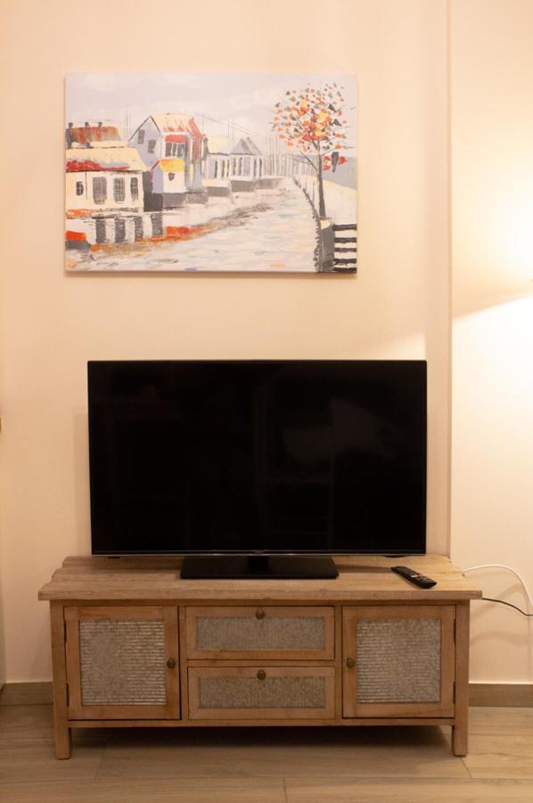 Αcacia House - Fully Equipped Apartment In Glyfada Атина Екстериор снимка